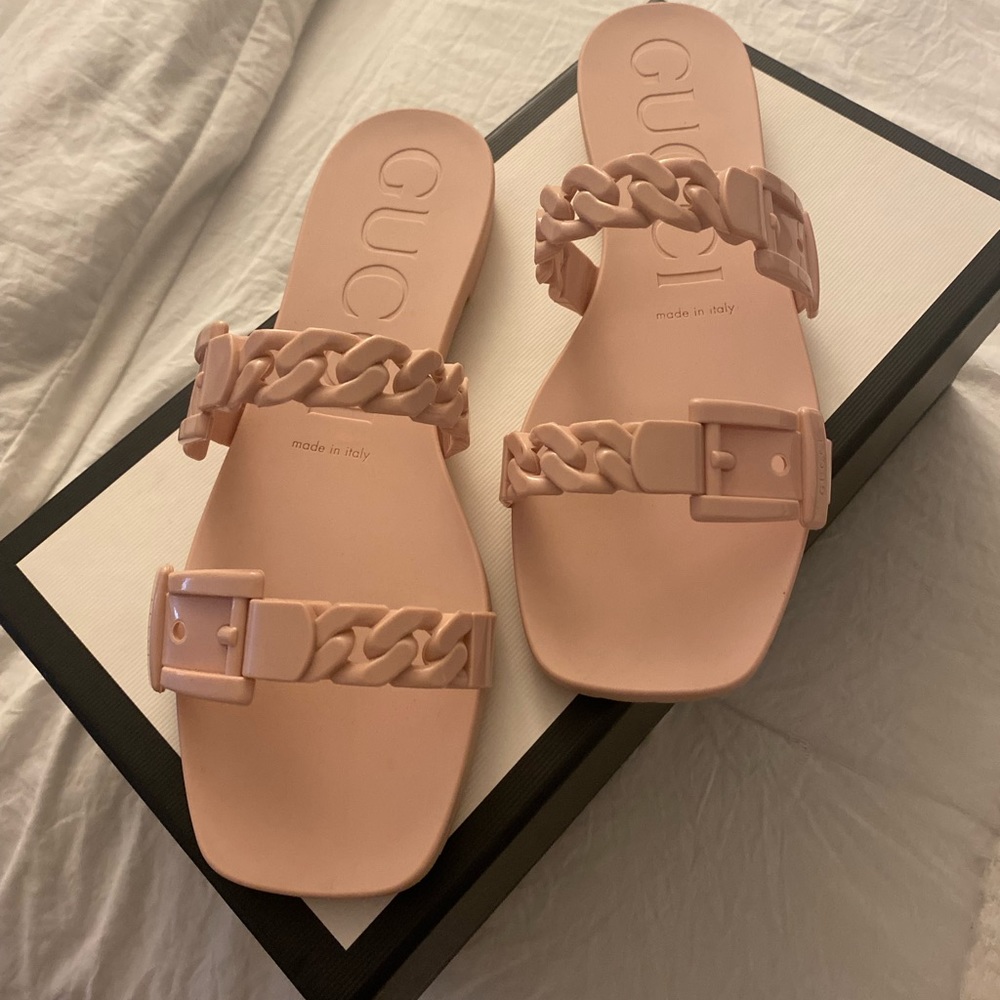 Gucci pool slides rubber